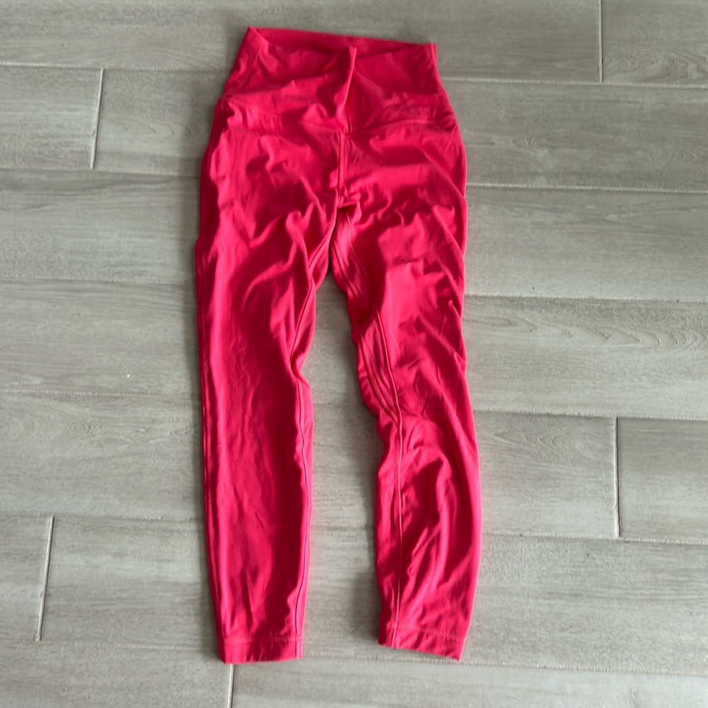 Pink Lulu lemon leggings